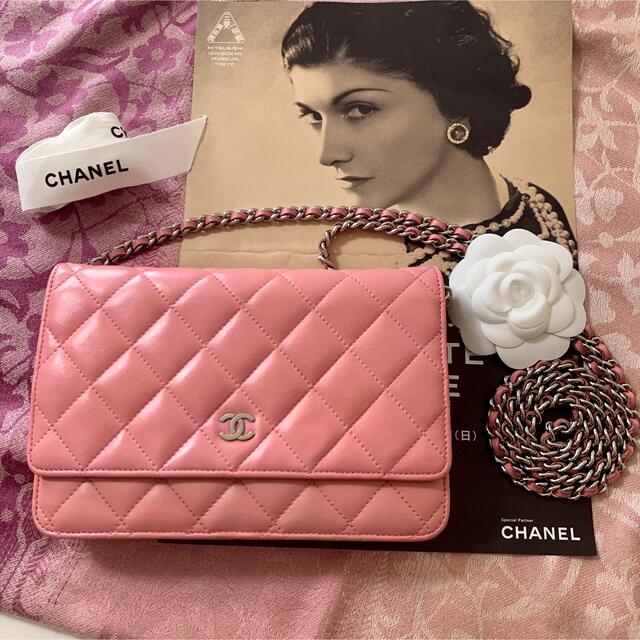 CHANEL チェーンウォレット マトラッセ ラムスキン バッグ　ピンクCHANEL