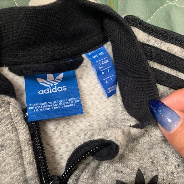 adidas(アディダス)のadidasキッズ  セットアップ キッズ/ベビー/マタニティのキッズ服男の子用(90cm~)(その他)の商品写真