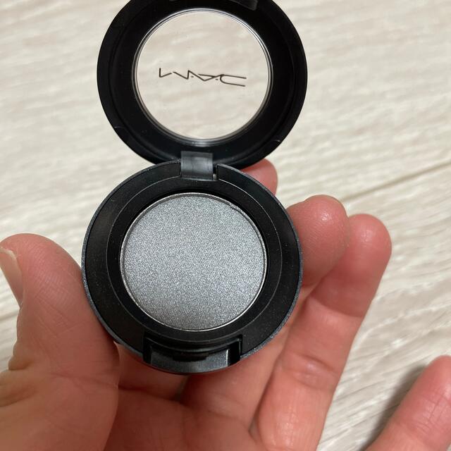 MAC(マック)のMAC アイシャドウ　新品 コスメ/美容のベースメイク/化粧品(アイシャドウ)の商品写真