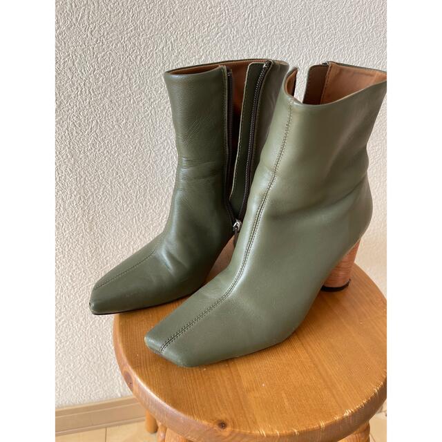 Ameri Vintage WOOD CIRCLE HEEL BOOTS