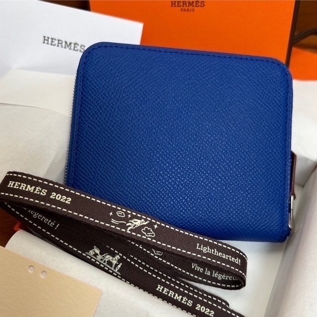 驚きの値段で】 Hermes シルクインコンパクト アザップ エルメス