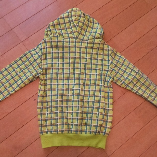 美品 TKSAPKID パーカー フーディー 120 キッズ/ベビー/マタニティのキッズ服男の子用(90cm~)(ジャケット/上着)の商品写真