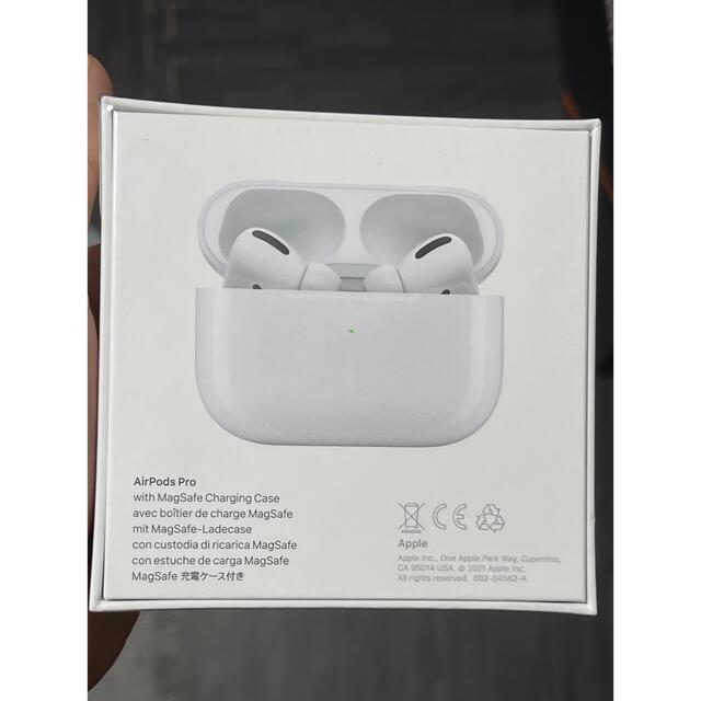 アップル AirPods Pro 一世代 MLWK3J/A 新品未開封のサムネイル