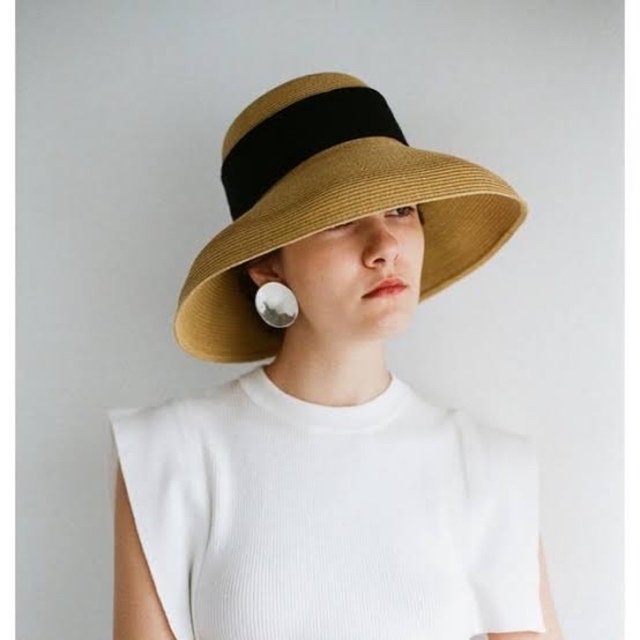 CLANE(クラネ)のCLANE ROUND BRIM STRAW HAT レディースの帽子(麦わら帽子/ストローハット)の商品写真