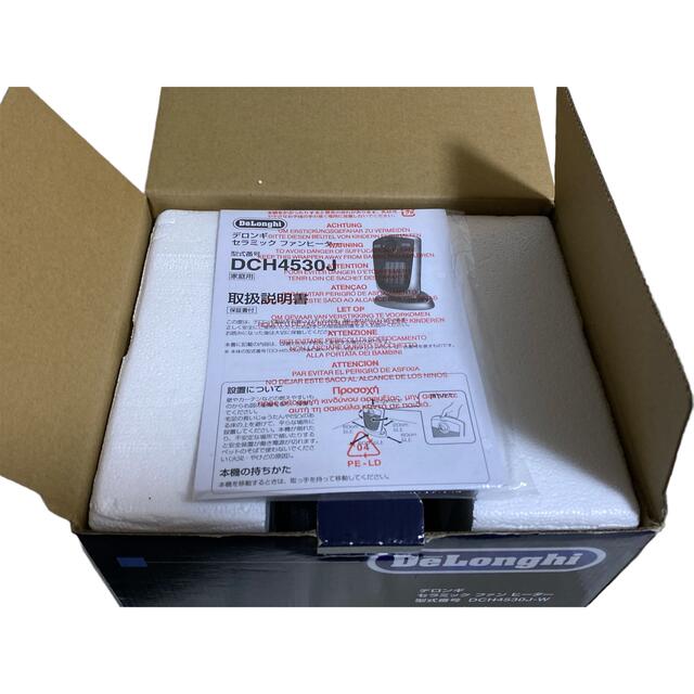 DeLonghi(デロンギ)の【未使用】デロンギ　セラミックファンヒーター　DCH4530J-W（ホワイト） スマホ/家電/カメラの冷暖房/空調(ファンヒーター)の商品写真