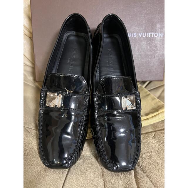 LOUIS VUITTON(ルイヴィトン)のルイヴィトン　エナメルドライビングシューズ　size37 2/1 レディースの靴/シューズ(ローファー/革靴)の商品写真