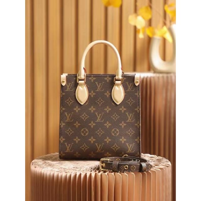 再入荷定番 LOUIS ルイヴィトンバックの通販 by はるか's shop｜ルイヴィトンならラクマ VUITTON - 人気大得価