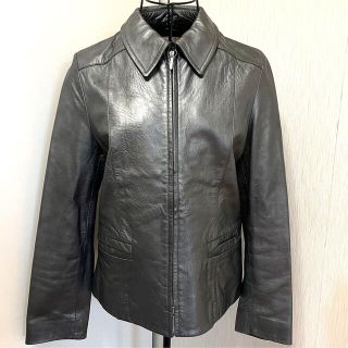 トゥモローランド(TOMORROWLAND)の【made in ITALY】本革 羊革 レザー ジャケット シルバー(ライダースジャケット)