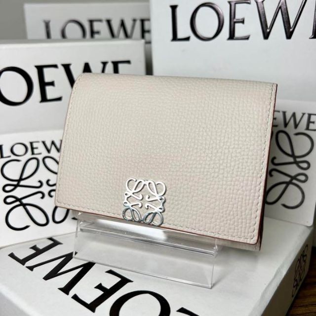 超美品 ロエベ トライフォールド 6ccウォレット ライトゴースト
