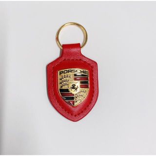 ポルシェ(Porsche)のポルシェ　キーホルダー　PORSCHE ポルシェ クレスト キーホルダー　赤(車内アクセサリ)