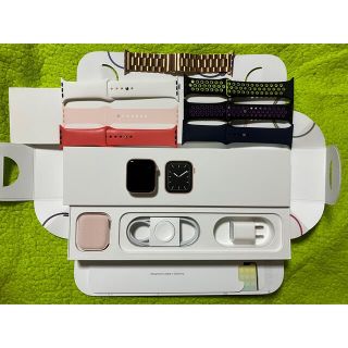 アップルウォッチ(Apple Watch)の★バンド７コ付★訳有Apple Watch５アップルウォッチ５★ゴールド４４mm(スマートフォン本体)