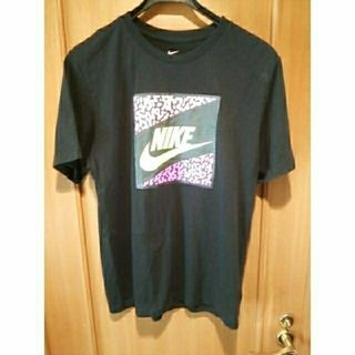 ナイキ(NIKE)のNIKE THE NIKE TEE　ビッグロゴプリント　Tシャツ(Tシャツ/カットソー(半袖/袖なし))