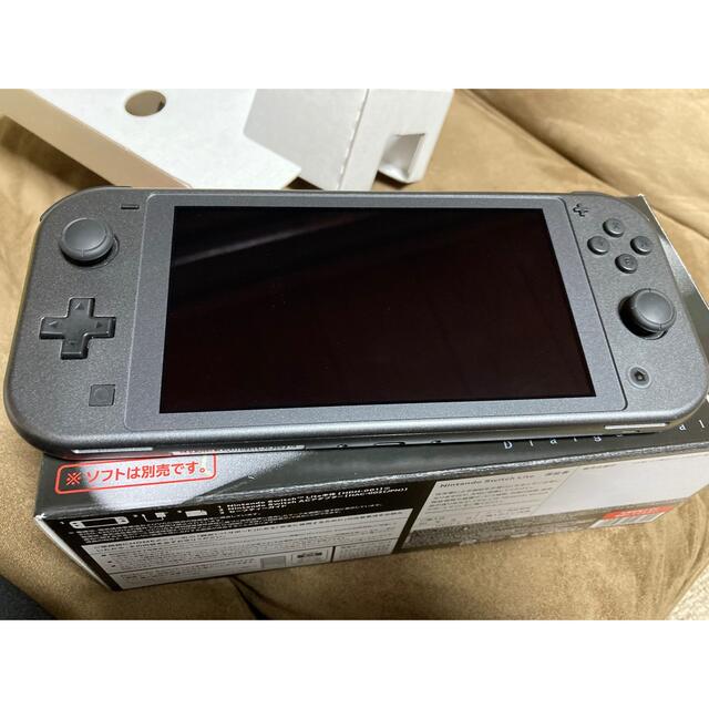Nintendo Switch(ニンテンドースイッチ)のニンテンドー スイッチ ライト ディアルガ・パルキアver. エンタメ/ホビーのゲームソフト/ゲーム機本体(携帯用ゲーム機本体)の商品写真