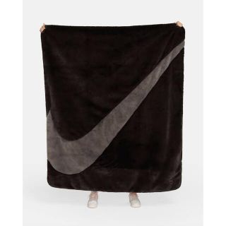 NIKE - NIKE FAUX BLANKET ナイキ フェイクファーブランケット