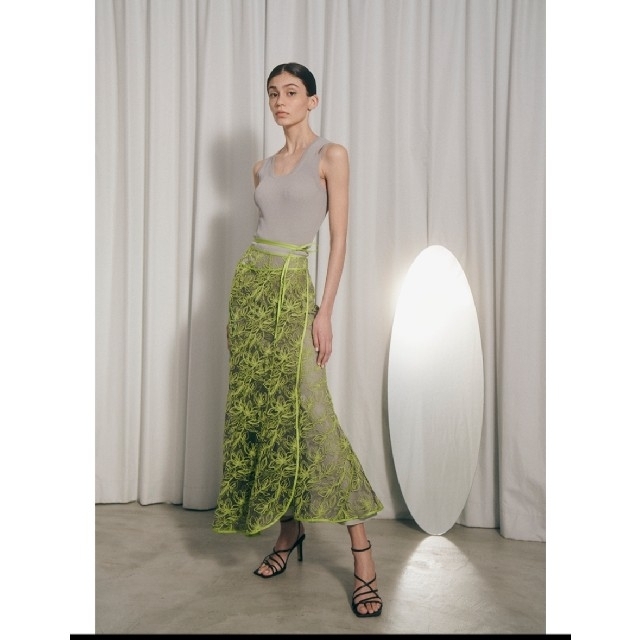 Flower Embroidery Skirt タグ付き - greatriverarts.com