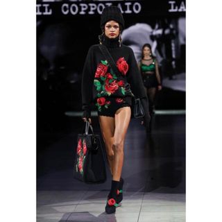 ドルチェアンドガッバーナ(DOLCE&GABBANA)のDolce&Gabbna ローズプリントハイネックセーター ニット(ニット/セーター)