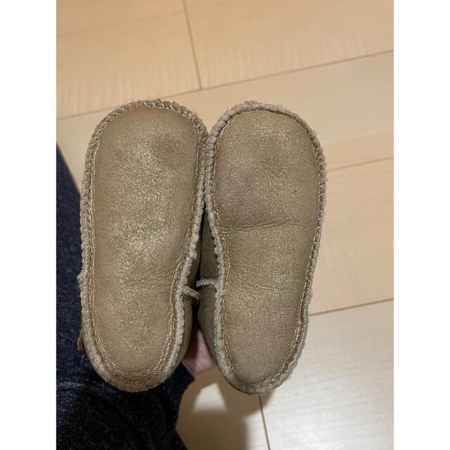 UGG(アグ)のUGG ベビー　シューズ　ゴールド　 キッズ/ベビー/マタニティのベビー靴/シューズ(~14cm)(その他)の商品写真