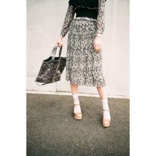 CLANE - 【完売品】CLANE タペストリーフラワープリーツスカート ...