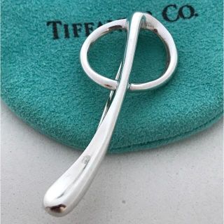 ティファニー(Tiffany & Co.)のTiffany イニシャルq ブローチ 希少美品(ブローチ/コサージュ)