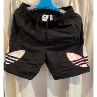 アディダス(adidas)のadidasハーフパンツ(ショートパンツ)