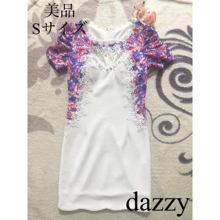 デイジーストア(dazzy store)の💖美品dazzyストア 胸元開きセクシーキャバドレス タイトめ スタイルアップ(ミニドレス)