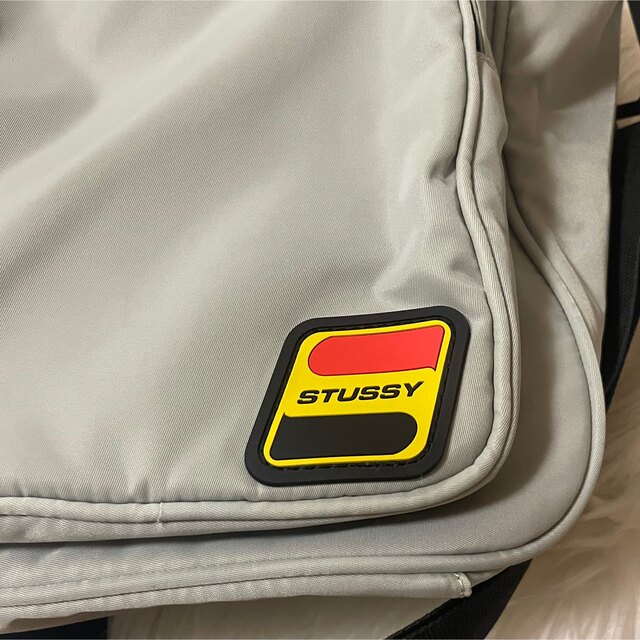 STUSSY(ステューシー)のstussy ボストンバッグ（ライトグレー） メンズのバッグ(ボストンバッグ)の商品写真