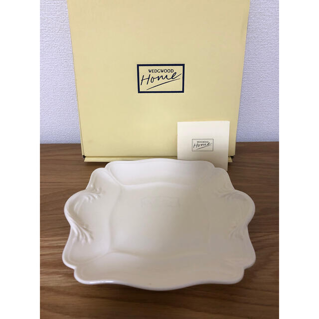 WEDGWOOD(ウェッジウッド)のウェッジウッド ホーム　プレート　皿　新品 インテリア/住まい/日用品のキッチン/食器(食器)の商品写真