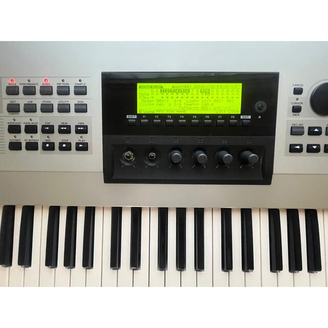 ヤマハ(ヤマハ)の【送料込み】YAMAHA シンセサイザー EX5S ハードケース付き 楽器の鍵盤楽器(キーボード/シンセサイザー)の商品写真