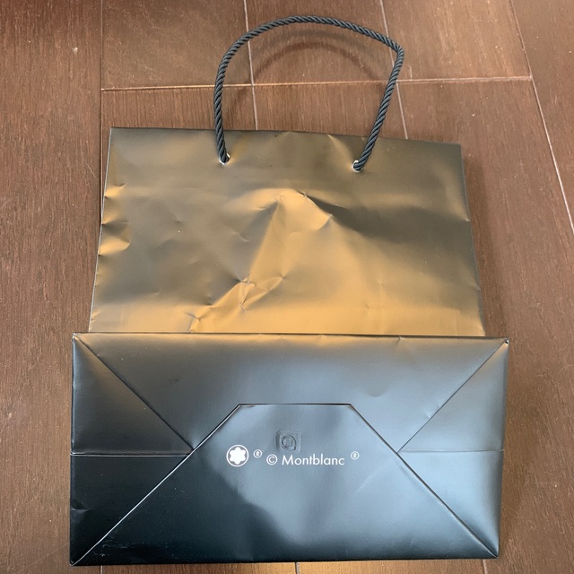 MONTBLANC(モンブラン)のモンブラン　空箱　ショップ袋 レディースのバッグ(ショップ袋)の商品写真