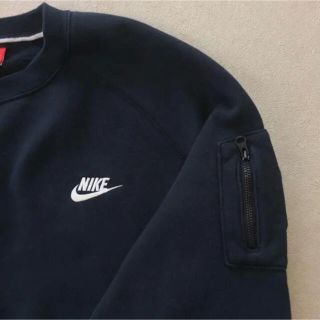 NIKE - 【袖ポケット付き】ナイキ ワンポイント刺繍ロゴ スウェット ...