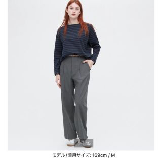 ユニクロ(UNIQLO)の【くるみさん専用】ユニクロ　タックワイドパンツ L グレー(カジュアルパンツ)