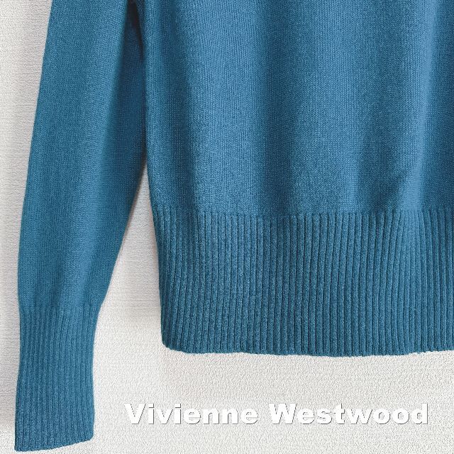 Vivienne Westwood(ヴィヴィアンウエストウッド)の【Vivienne Westwood】刺繍ORB+ボタン ウール カーディガン レディースのトップス(カーディガン)の商品写真