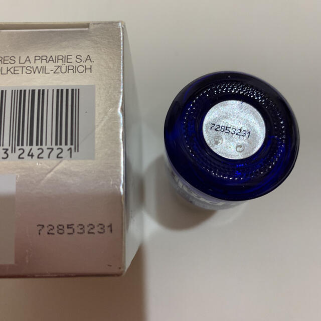 La Prairie(ラプレリー)のラ・プレリーla prairie スキンキャビア　エッセンス　アイコンプレックス コスメ/美容のスキンケア/基礎化粧品(アイケア/アイクリーム)の商品写真