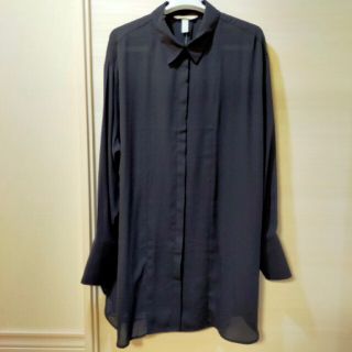 エイチアンドエム(H&M)の【H＆M】リサイクルポリエステル サテンドレスシャツ ブラック Lサイズ(シャツ/ブラウス(長袖/七分))