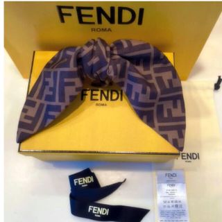 フェンディ(FENDI)の三越日本橋本店で購入  フェンディ   リボンヘアクリップ　シルク100%(バレッタ/ヘアクリップ)