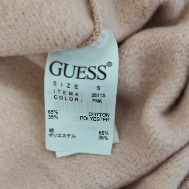 GUESS(ゲス)のGUESS レディース トレーナー 　 裏起毛 コストコ ワンポイント ワッペン レディースのトップス(トレーナー/スウェット)の商品写真