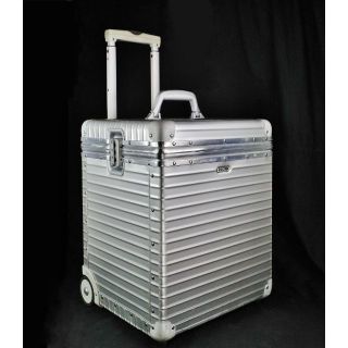 リモワ ヴィンテージの通販 44点 | RIMOWAを買うならラクマ