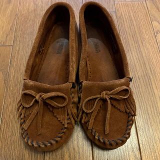 ミネトンカ(Minnetonka)のミネトンカ　モカシン　7 ブラウン(スリッポン/モカシン)