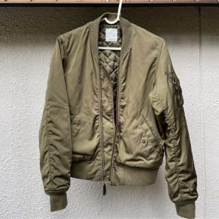 ローリーズファーム MA-1 ミリタリージャケット(レディース)の通販 58 ... お値下げ‼️ローリーズファームカーキージャンパー MA1ミリタリージャケット