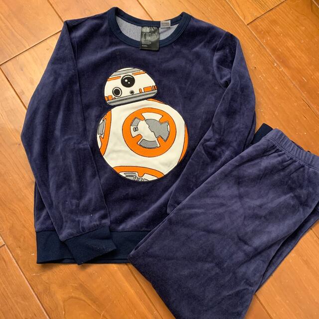 H&M(エイチアンドエム)のスターウォーズ　BB8 パジャマ キッズ/ベビー/マタニティのキッズ服男の子用(90cm~)(パジャマ)の商品写真