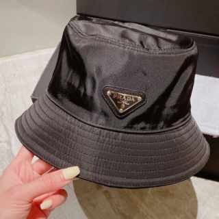 プラダ ハットの通販 900点以上 | PRADAを買うならラクマ
