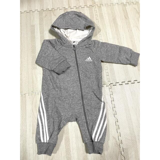 adidas(アディダス)のadidas ベビーロンパース キッズ/ベビー/マタニティのベビー服(~85cm)(ロンパース)の商品写真