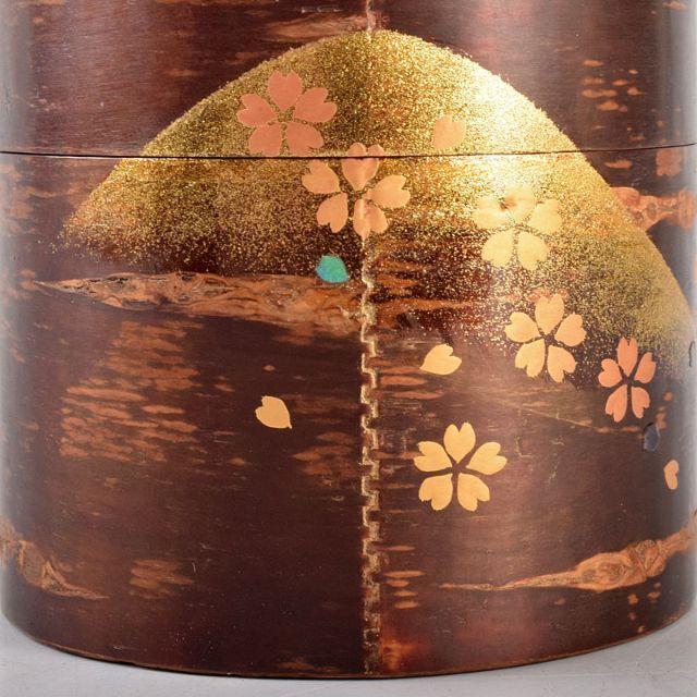 茶道具 越前塗師 中出松峰作 遠山桜蒔絵 桜皮中次 棗 共箱 V 茶道具 越前塗師 中出松峰作 遠山桜蒔絵 桜皮中次 棗 共箱 V