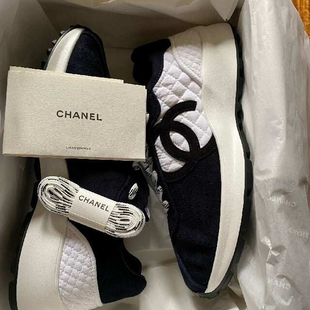 定番品質保証】CHANEL - CHANEL スニーカーの通販 by ぱん's shop ...