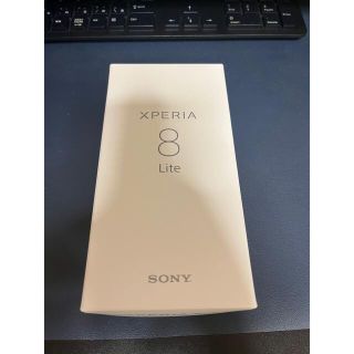 エクスペリア(Xperia)のXperia 8 Lite UQ Mobile版 ホワイト J3273 SOV4(スマートフォン本体)