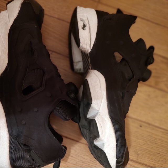 Reebok インスタポンプフューリー 27cm PUMP FURY リーボッ メンズの靴/シューズ(スニーカー)の商品写真