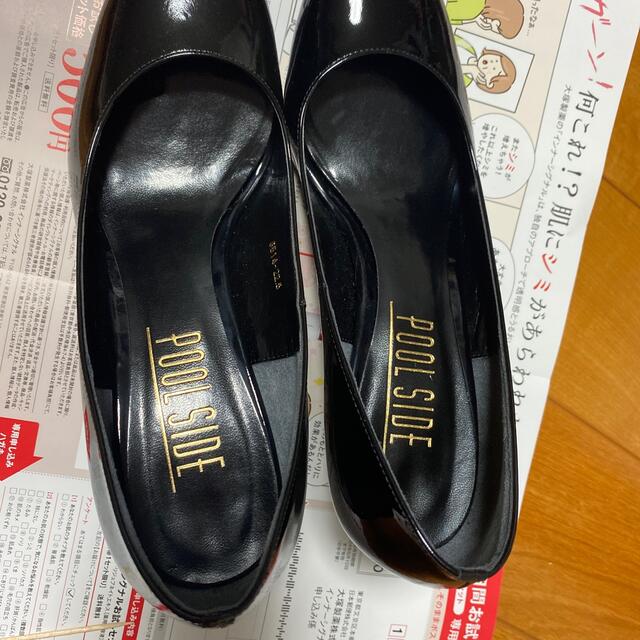 POOL SIDE(プールサイド)のブラック　エナメルヒール レディースの靴/シューズ(ハイヒール/パンプス)の商品写真