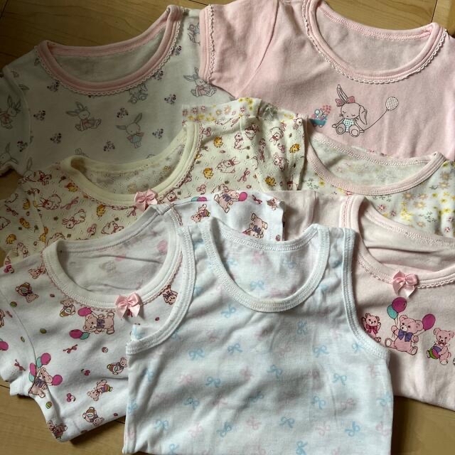 西松屋(ニシマツヤ)の肌着　90 キッズ/ベビー/マタニティのキッズ服女の子用(90cm~)(下着)の商品写真