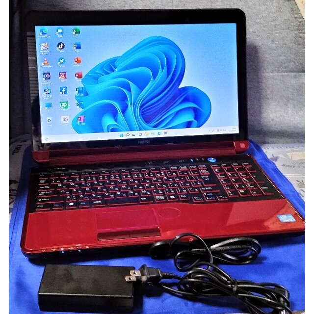 富士通 SSD256GBメモリ8GB CPUi5最新Office2021搭載-