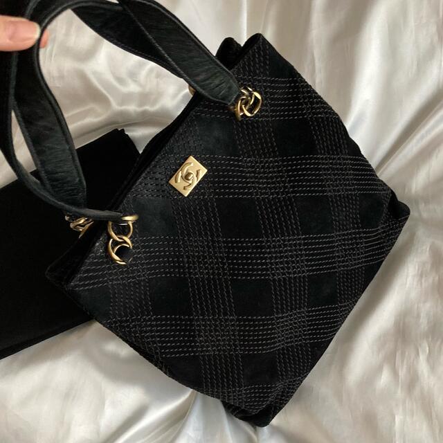 CHANEL(シャネル)の美品♡シャネル　CHANEL ワイルドステッチ　スエード　トートバッグ レディースのバッグ(ショルダーバッグ)の商品写真